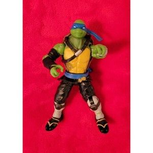 2015 Playmates TMNT Teenage Mutant Ninja Turtles Out Of The Shadows Leonardo